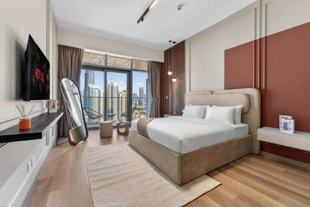 Downtown Dubai Apartment | New Downtown Bldg Near Burj View with Infinity Pool and SkyGym