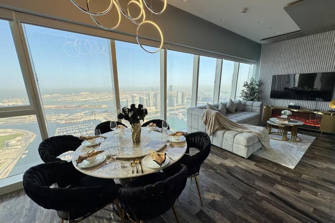 Dubai Marina Apartment | FENDI 2BR- 67 Floor Sea, Atlantis & Dubai Eye View
