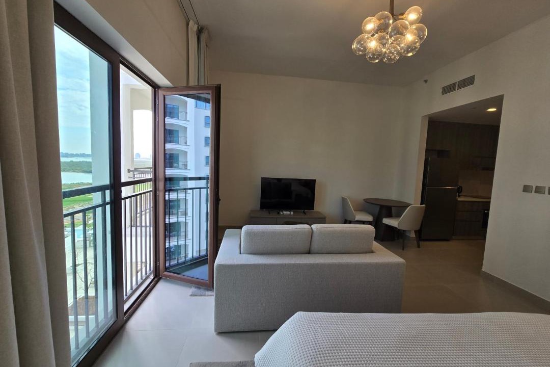 Abu Dhabi Apartment | Stylish Studio in the heart of Yas Island