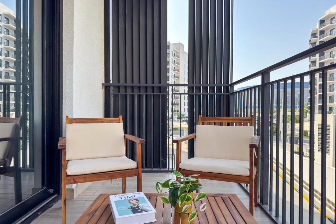 Abu Dhabi Apartment | Perfect Studio for Families next to Ferrari World, Sea World, Warner Bros World & Yas Mall