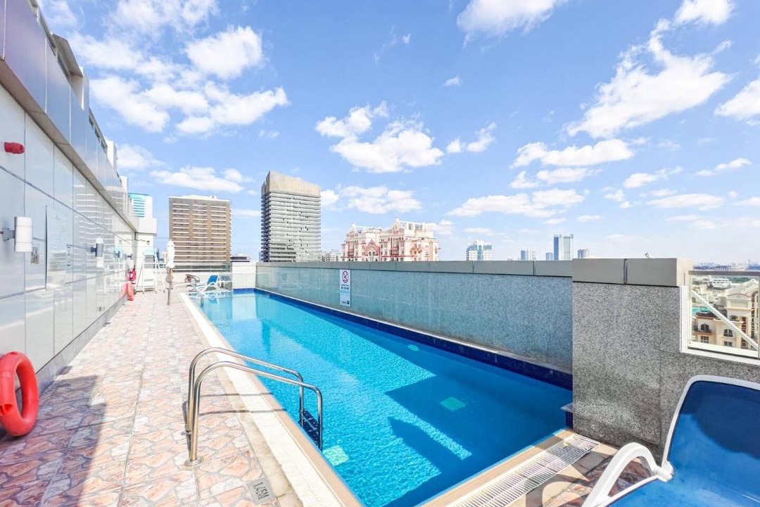 Dubai Sports City Apartment | Special Rates - Elegant Studio - Golf Views