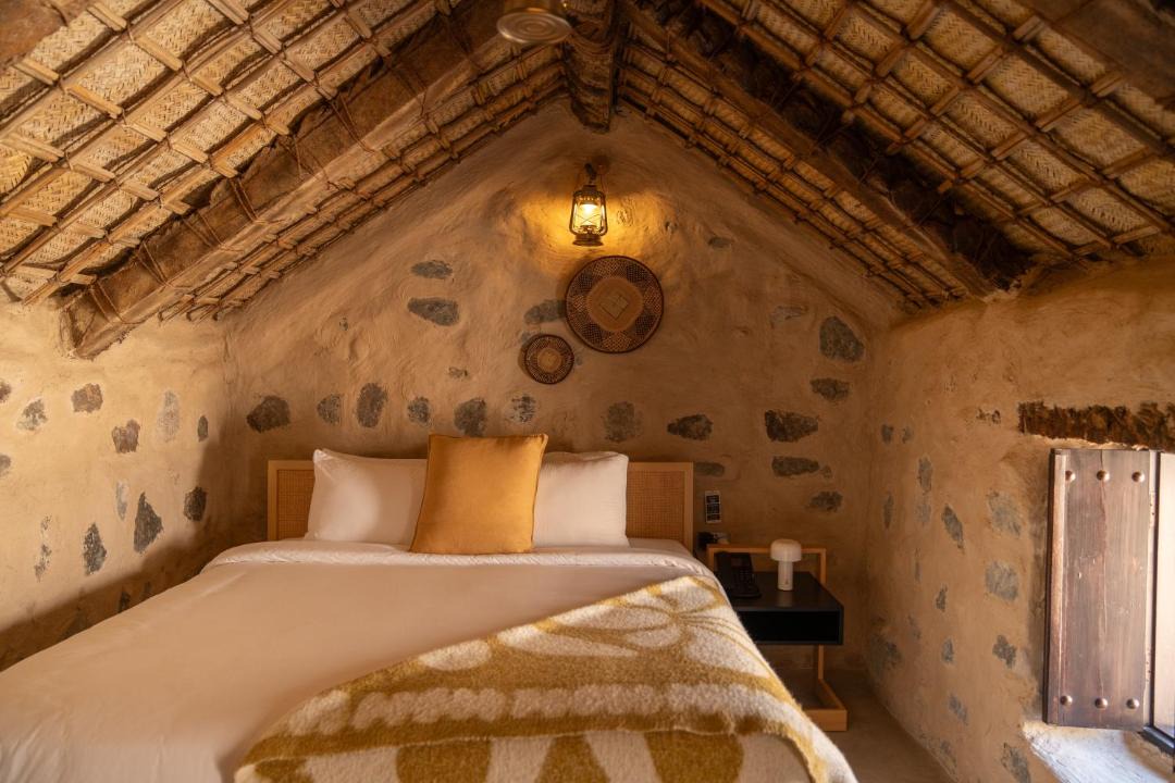 Hatta Hotel | Hatta Village Lodges - Ophiolite