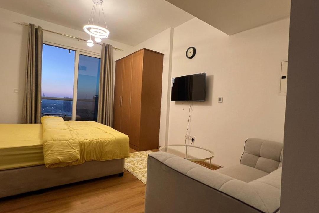 Madinat Zayed Apartment | Dubai Sky Line View Apartment