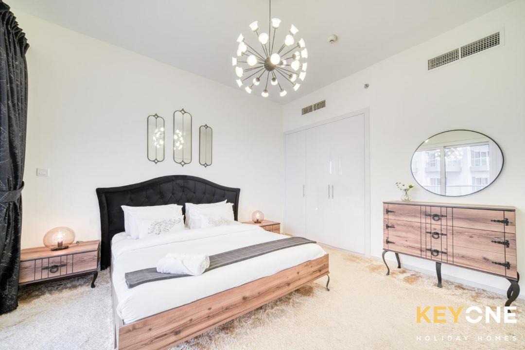 Dubai Apartment | Viridis Living Chic and Spacious 1BR