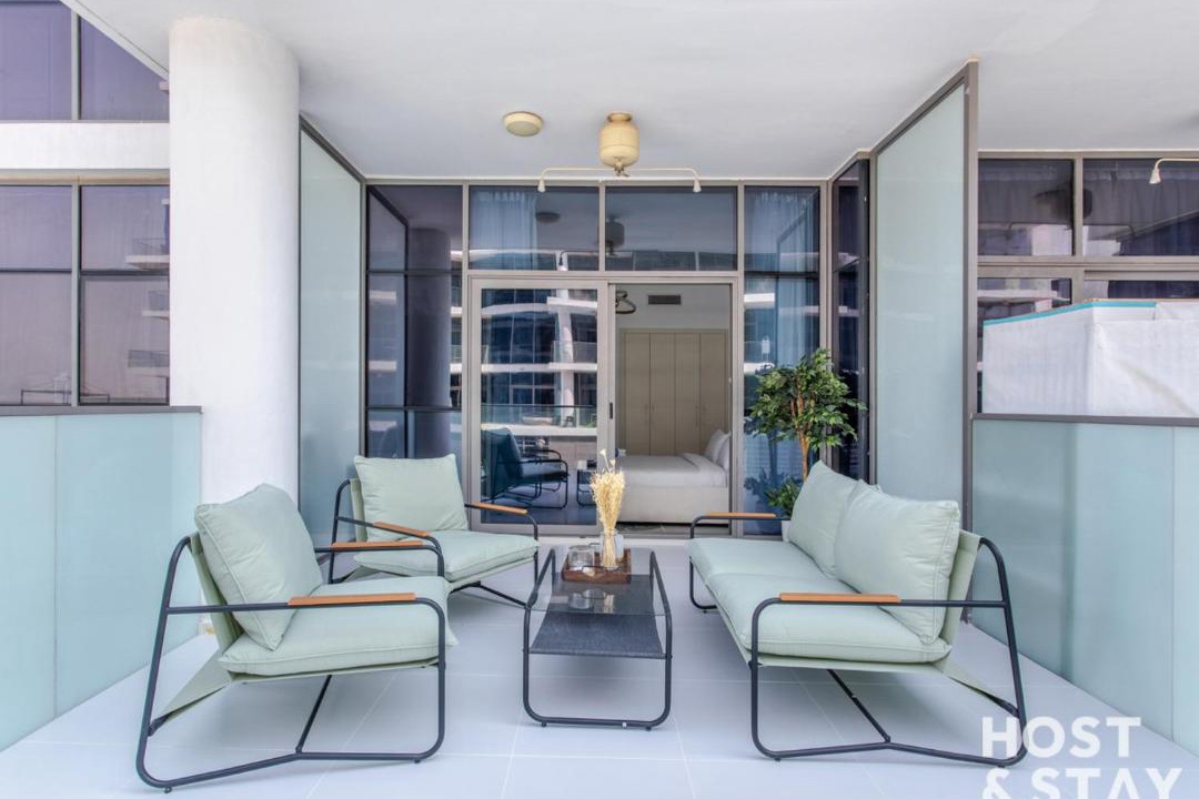 Dubai Apartment | Studio with view at Loreto Damac Hills - Host & Stay