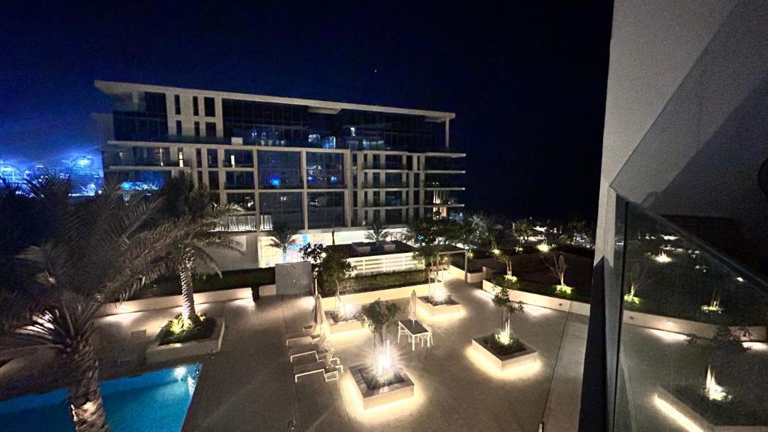 Saadiyat Cultural District Apartment | 1-Bed Loft with Pool View