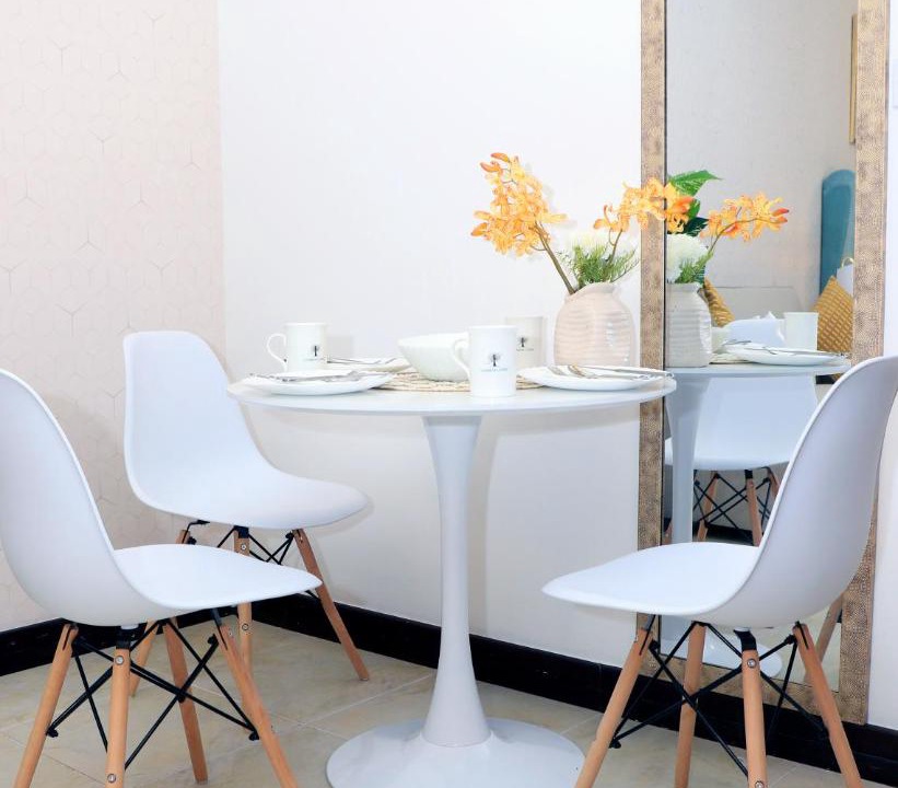 Jumeirah Lake Towers Apartment | Cosmos Living Spacious with Balcony GCV1