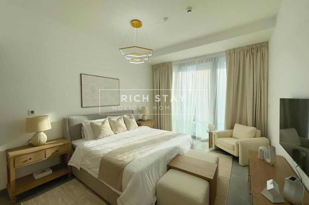 Photo of Bedroom in Jebel Ali