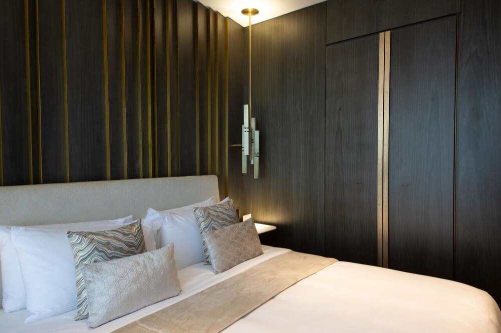 Photo of Bedroom in Sheikh Zayed Road