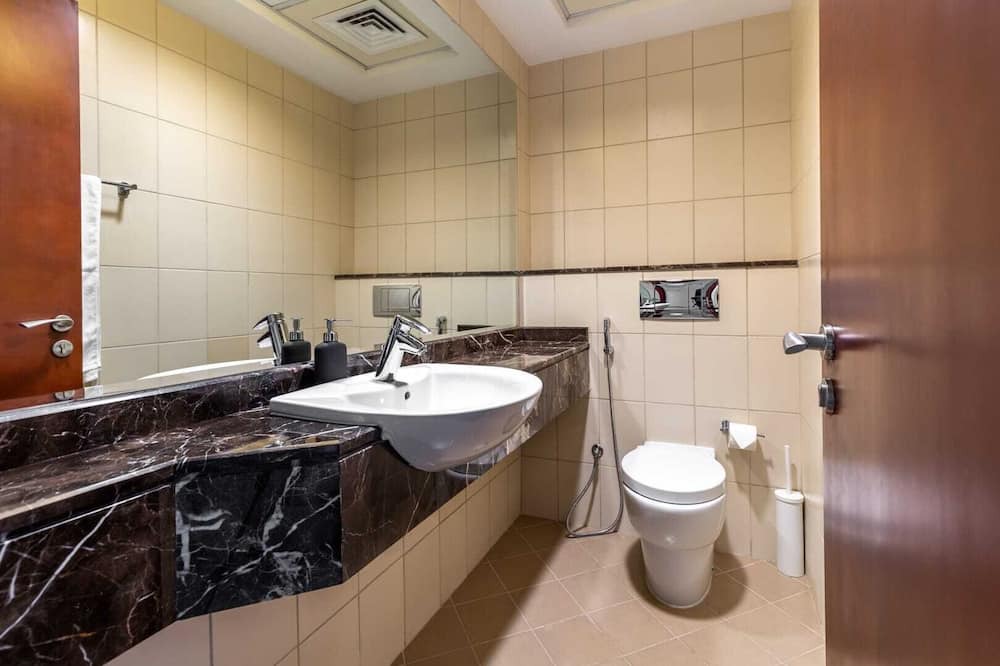 Photo of Bathroom in Jumeirah Lake Towers