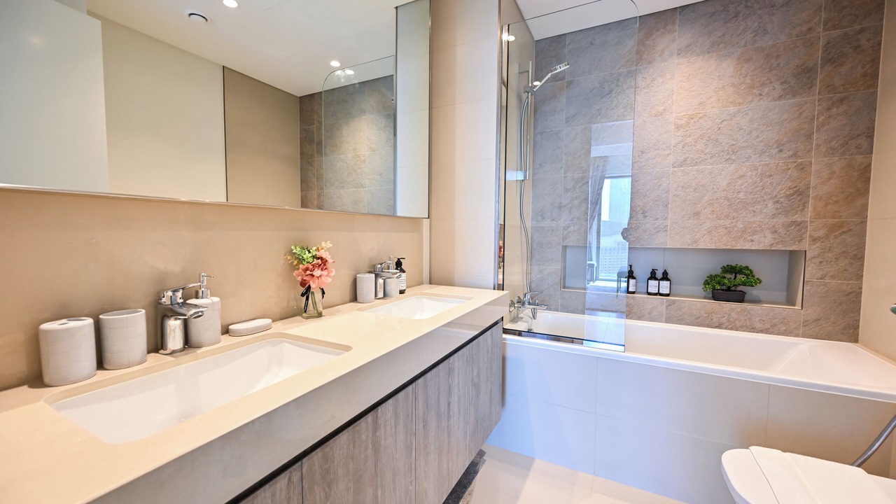 Photo of Bathroom in Za'abeel 2