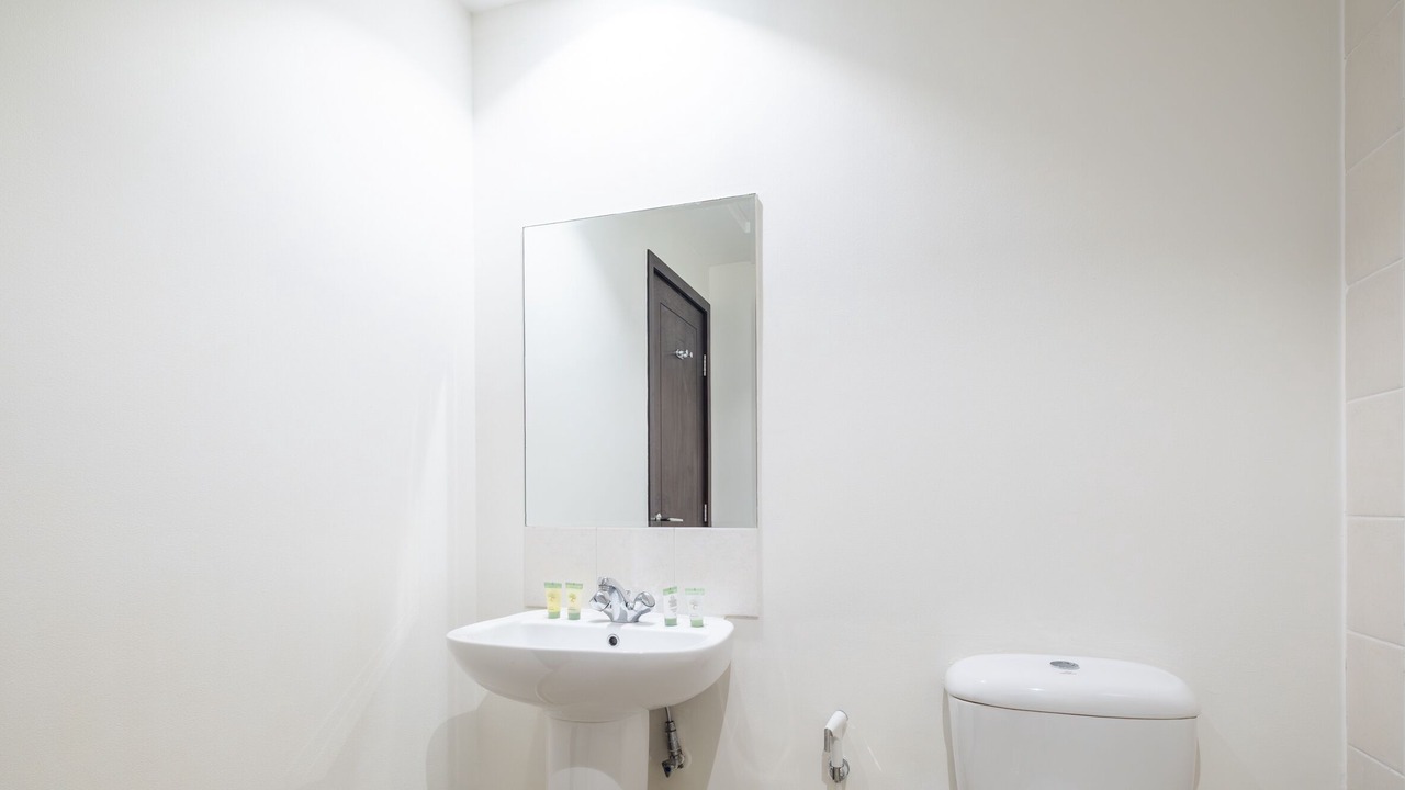 Photo of Bathroom in Downtown Dubai