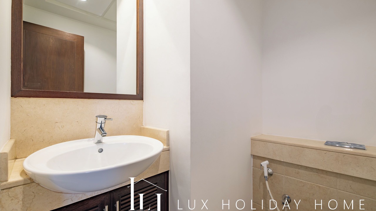 Photo of Bathroom in Downtown Dubai