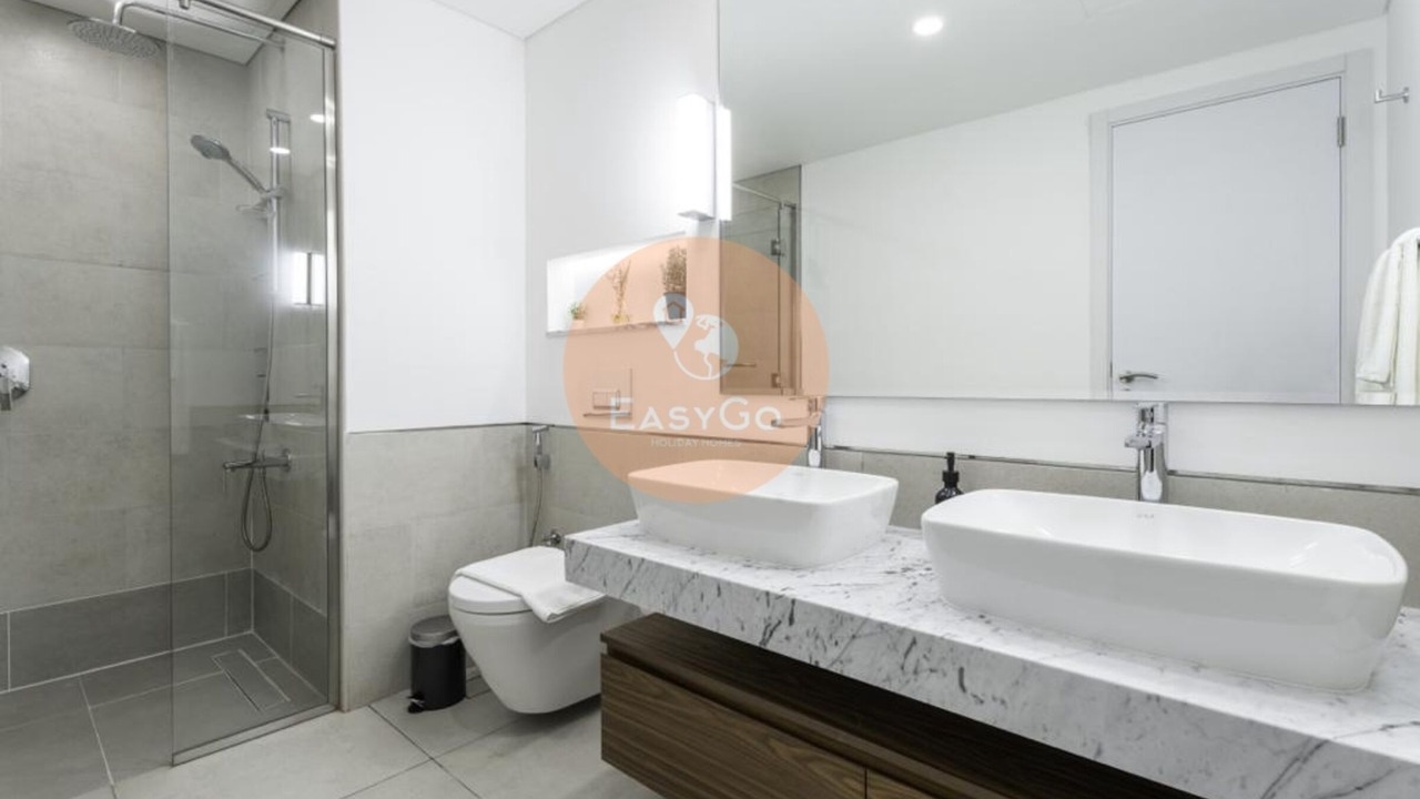 Photo of Bathroom in Umm Suqeim 3
