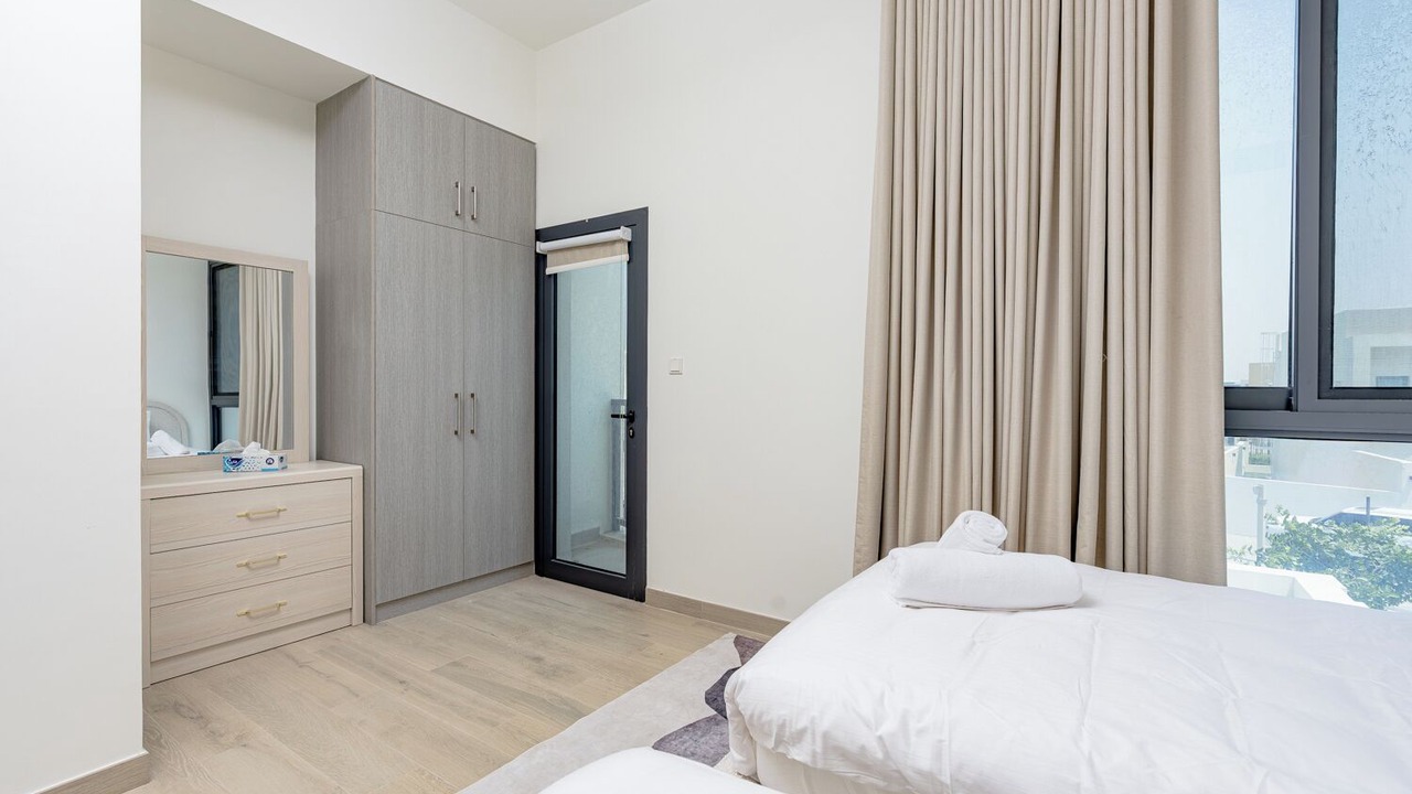 Photo of Bedroom in Mina Al Arab