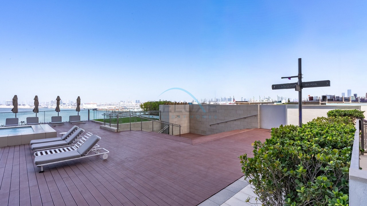 Photo of Patio Balcony in Dubai Maritime City