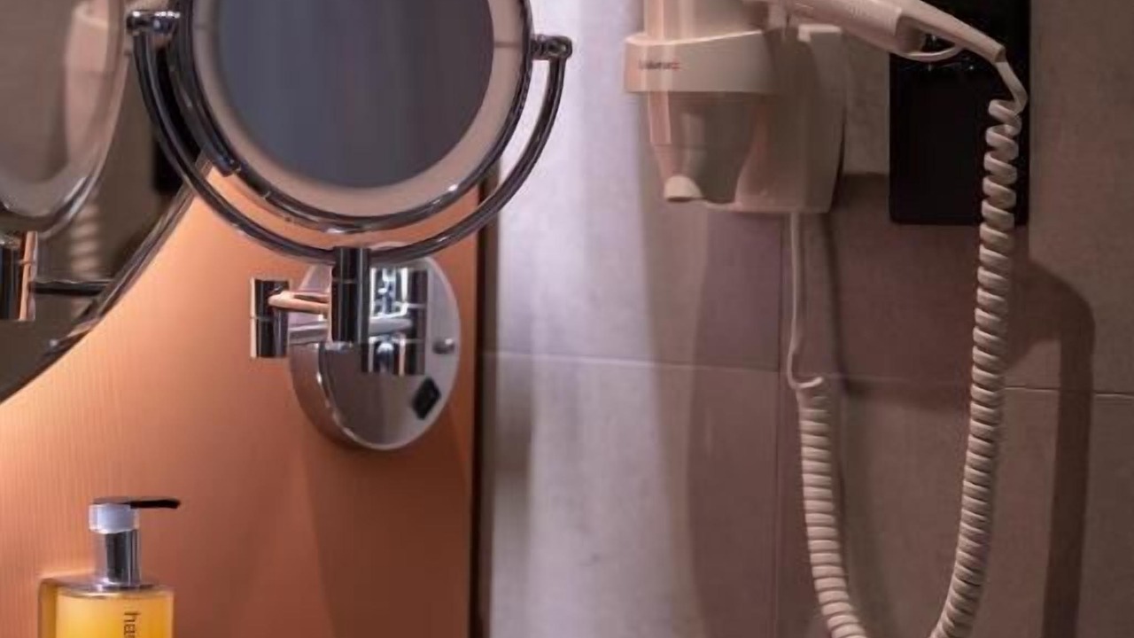 Photo of Bathroom in Umm Suqeim 1