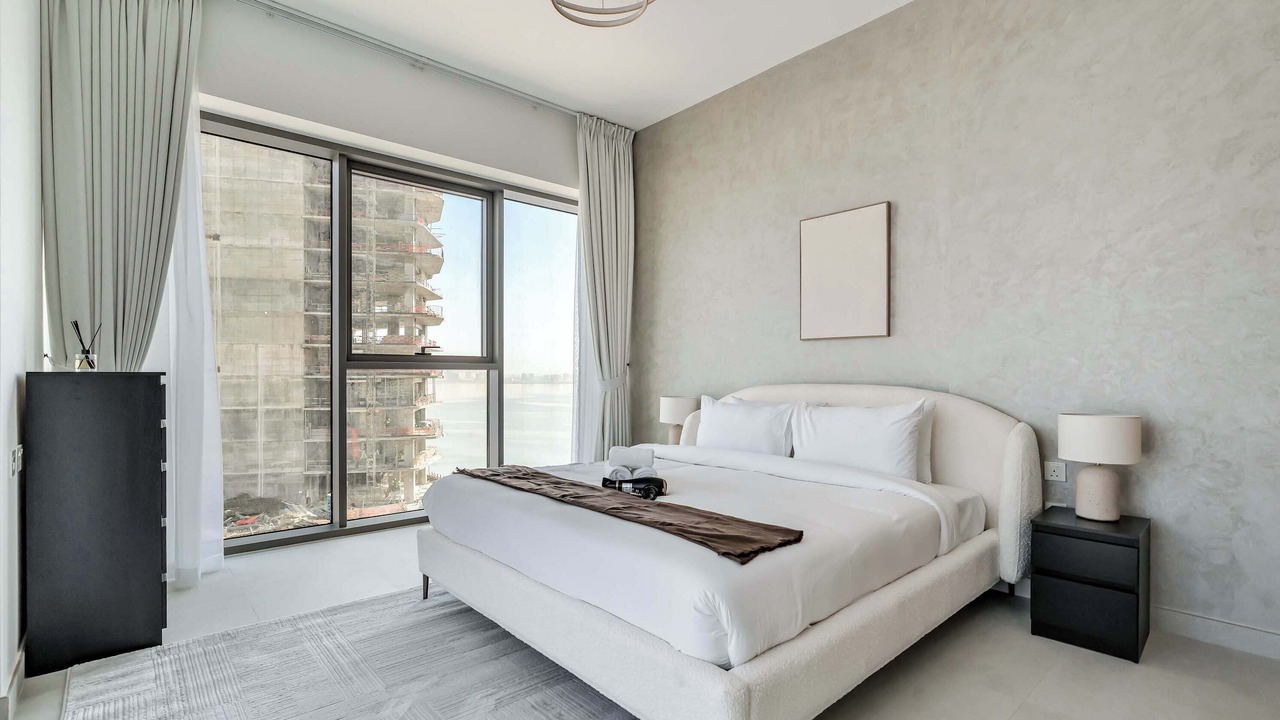 Photo of Bedroom in Dubai Maritime City