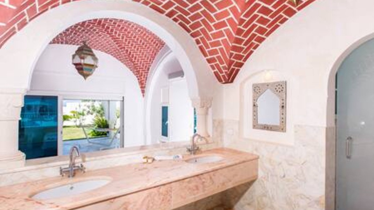 Photo of Bathroom in Rafraf