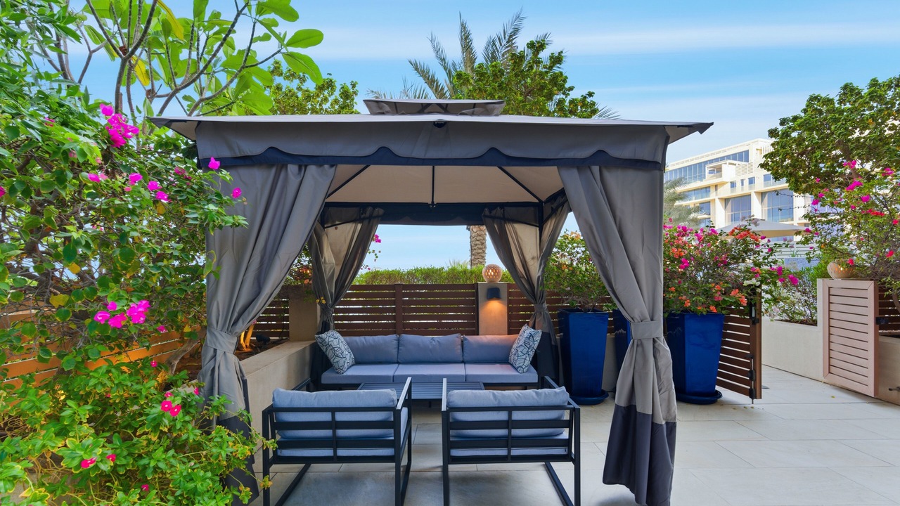 Photo of Patio Balcony in Saadiyat Cultural District