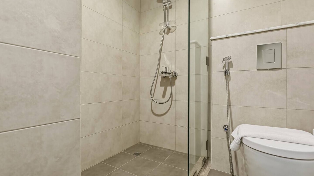 Photo of Bathroom in Sheikh Zayed Road