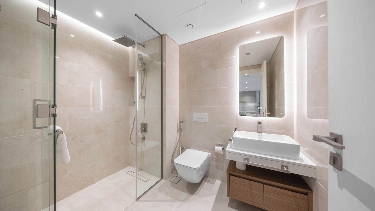 Photo of Bathroom in Umm Suqeim 3