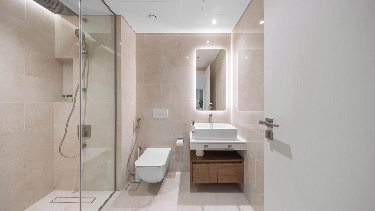 Photo of Bathroom in Umm Suqeim 3