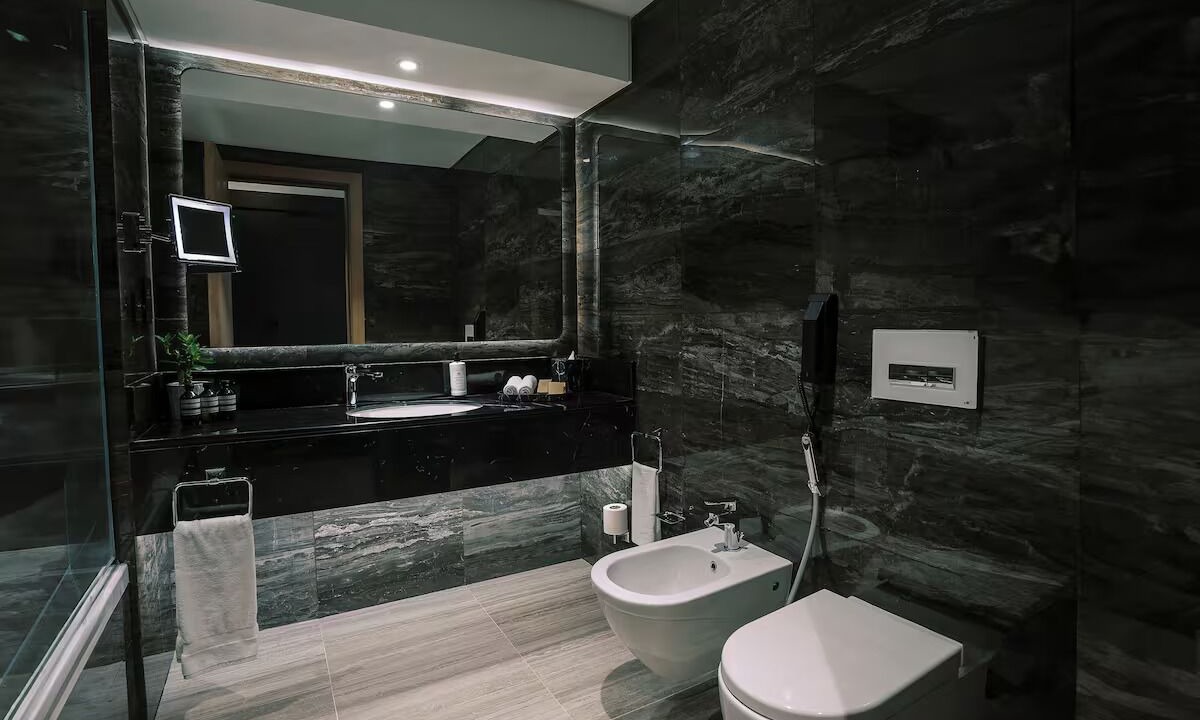 Photo of Bathroom in Al Muraqqabat