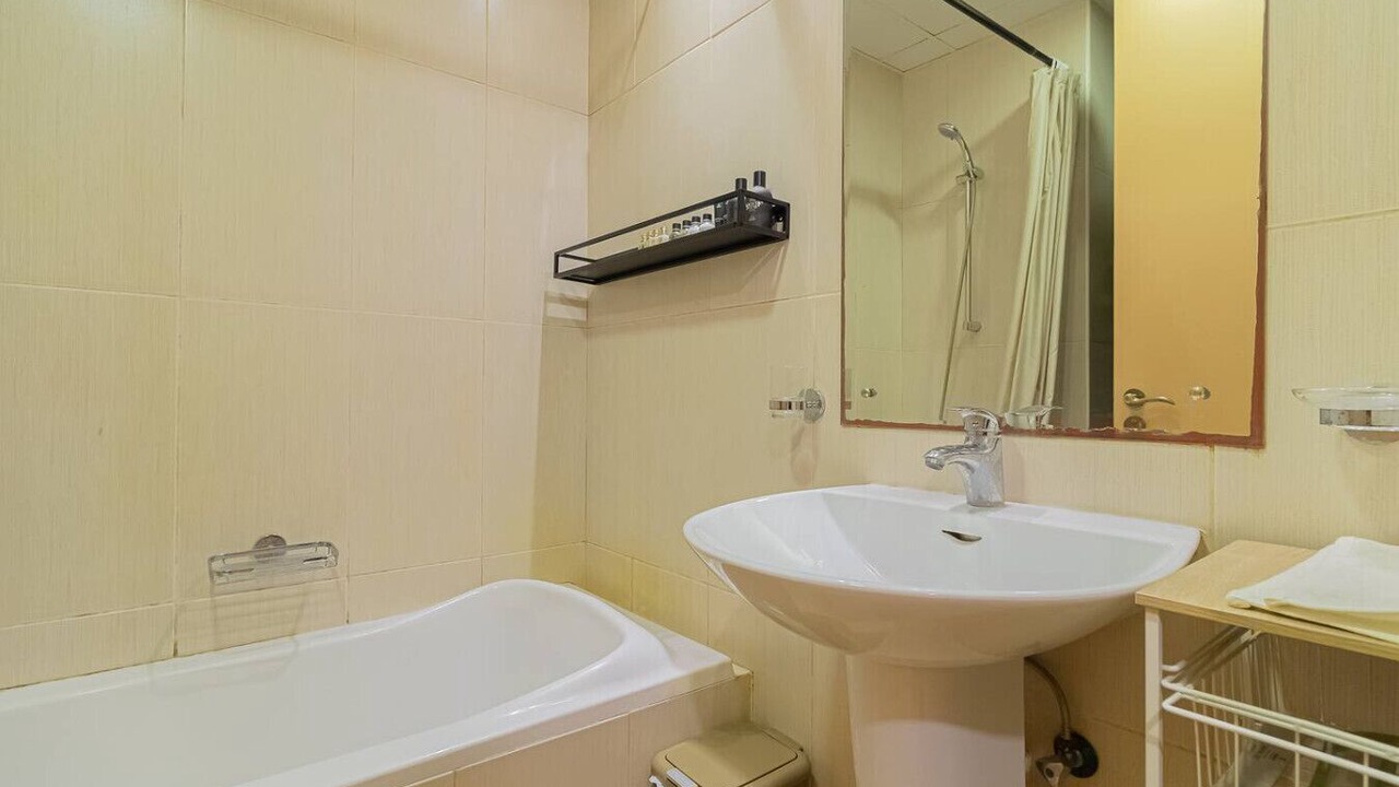 Photo of Bathroom in Al Hamra Village