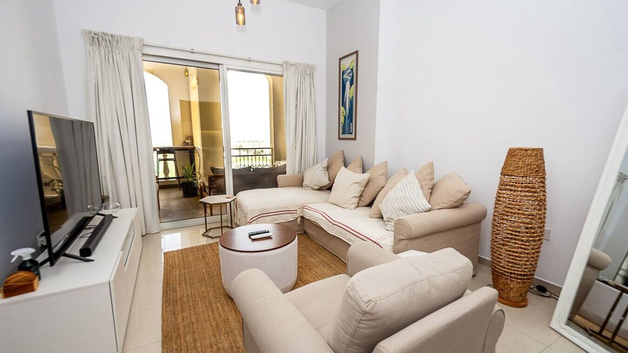 Photo of Livingroom in Al Hamra Village