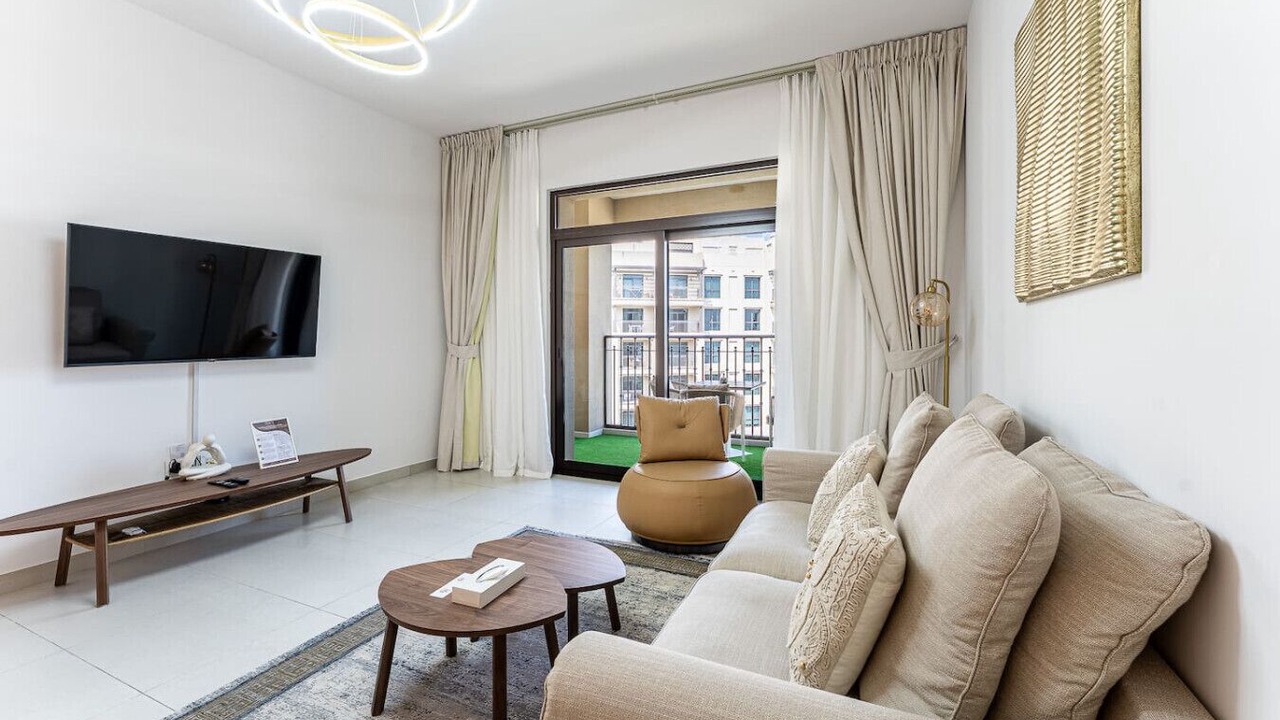 Photo of Livingroom in Umm Suqeim 3