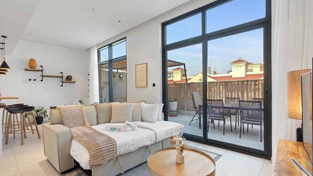 Photo of Livingroom in Jumeirah Village Circle