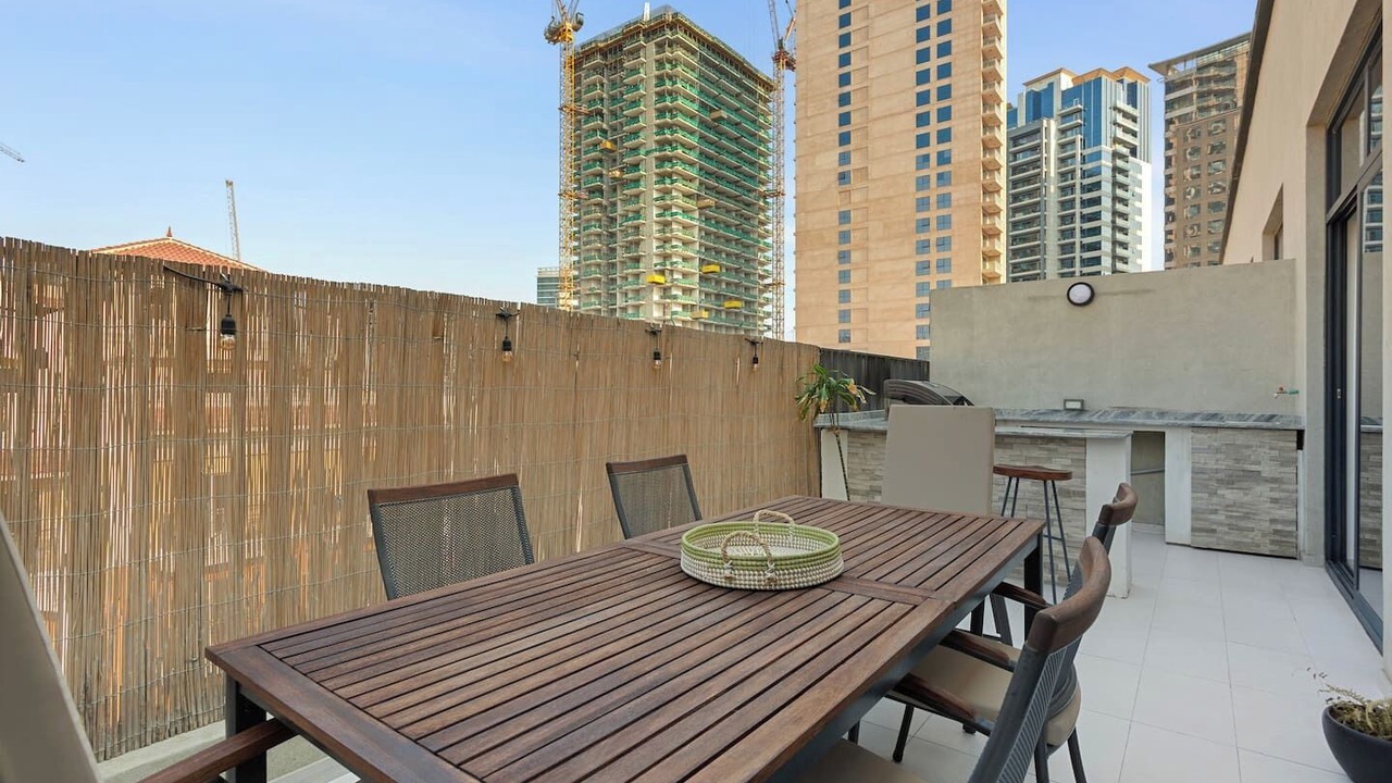 Photo of Outdoor in Jumeirah Village Circle