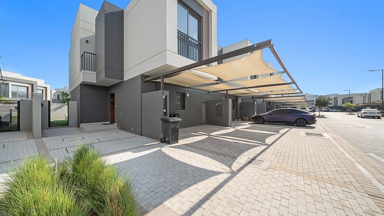 Photo of Outdoor in Dubai Investment Park