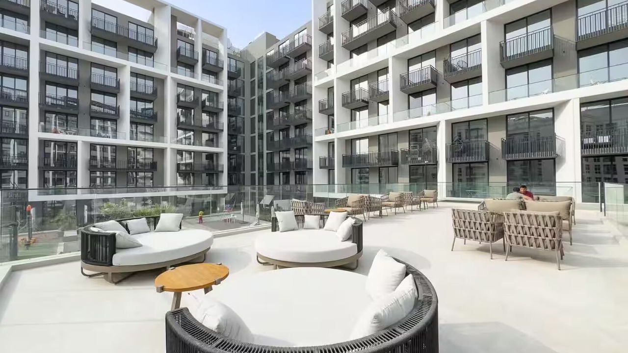 Photo of Patio Balcony in Al Barsha