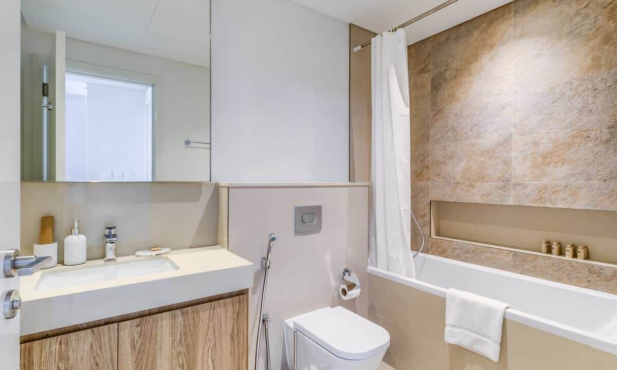 Photo of Bathroom in Za'abeel 2