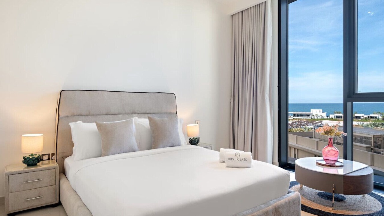 Photo of Bedroom in Mina Al Arab