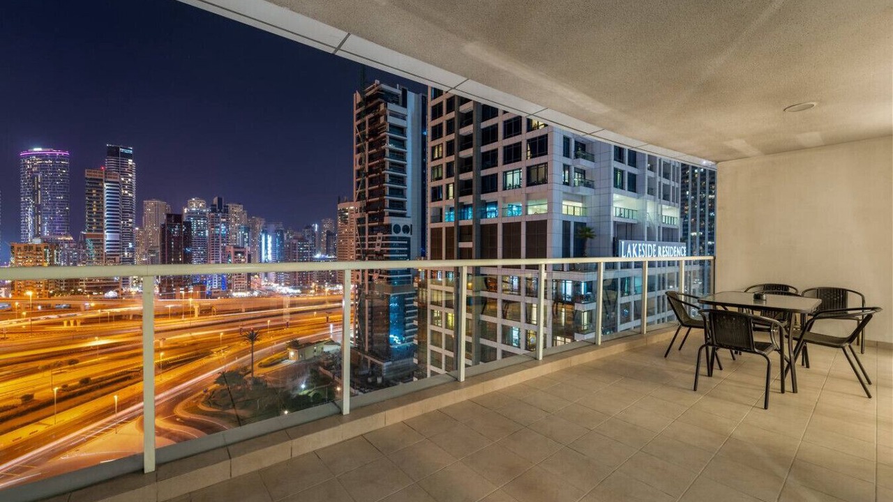 Photo of Outdoor in Jumeirah Lake Towers