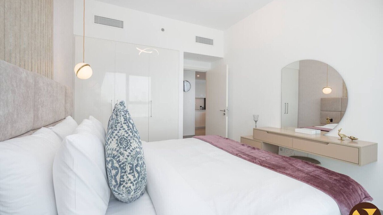 Photo of Bedroom in Za'abeel 2
