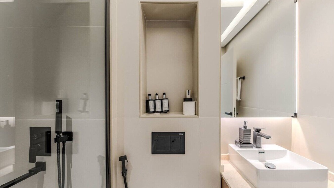 Photo of Bathroom in Discovery Gardens