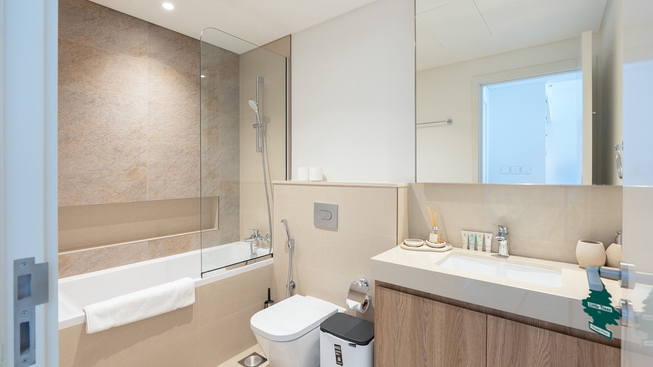 Photo of Bathroom in Za'abeel 2
