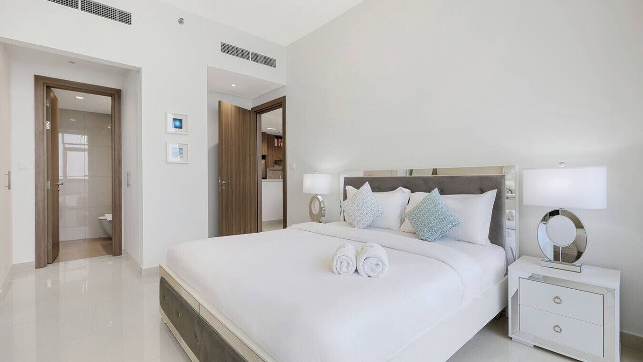 Photo of Bedroom in Mina Al Arab