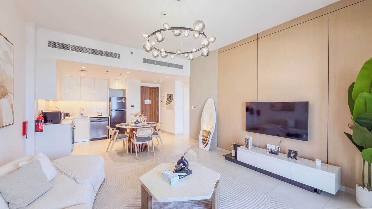 Photo of Livingroom in Umm Suqeim 3