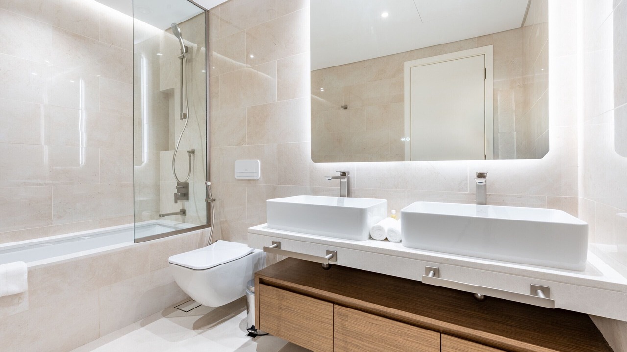 Photo of Bathroom in Umm Suqeim 3