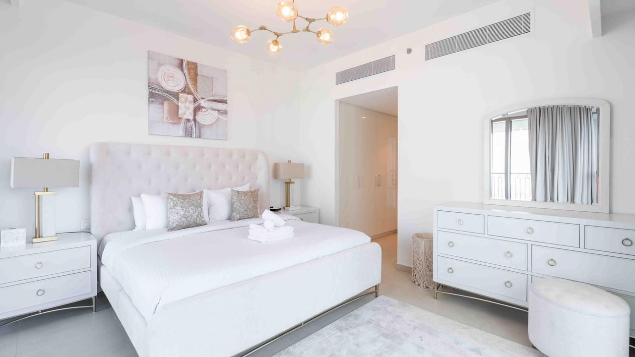 Photo of Bedroom in Za'abeel 2