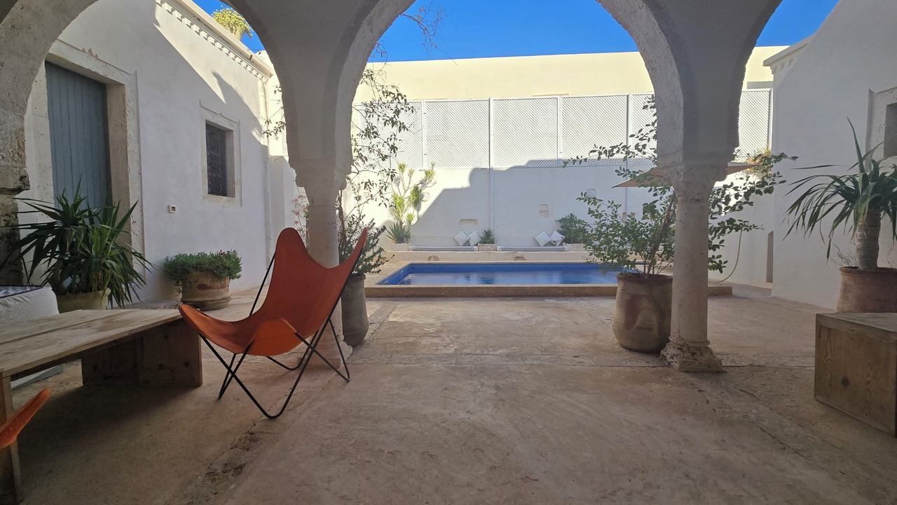 Photo of Outdoor in Erriadh
