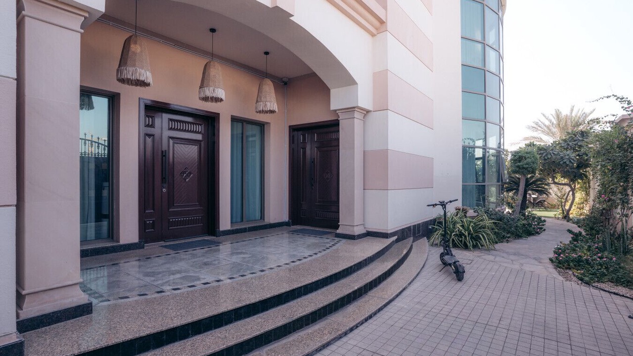 Photo of Outdoor in Jumeira 3