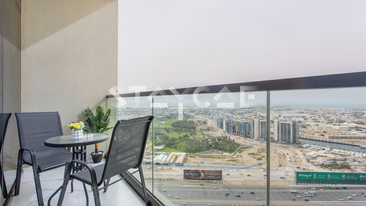 Photo of Patio Balcony in Sheikh Zayed Road