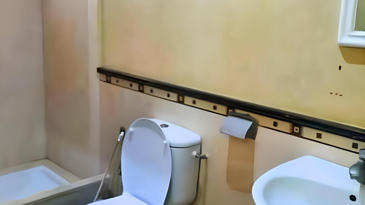 Photo of Bathroom in Ennasr