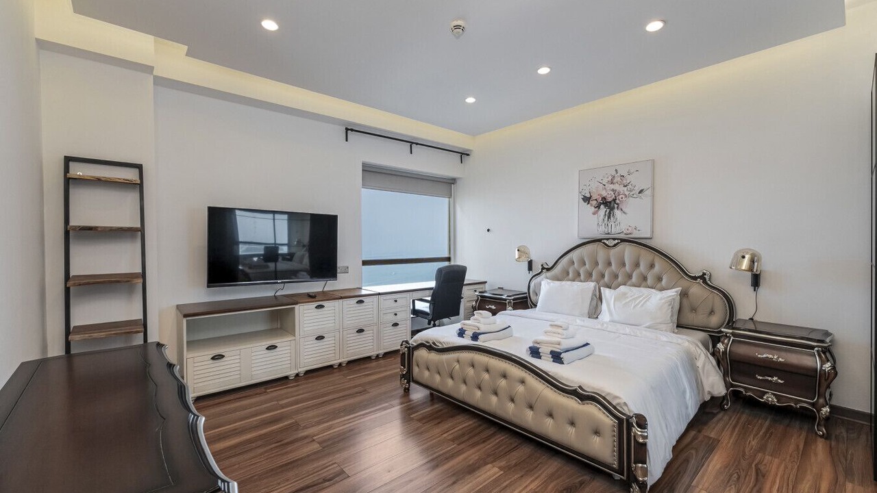 Photo of Bedroom in Jumeirah Beach Residence